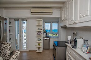 Beautiful Apartment With Amazing View In Mykonos Old Town