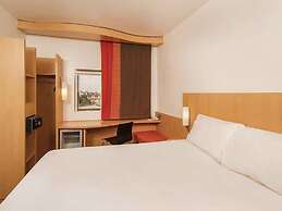 Rayjok Hotel And Suites