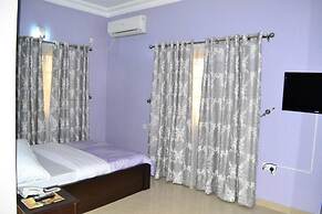 Rayjok Hotel And Suites