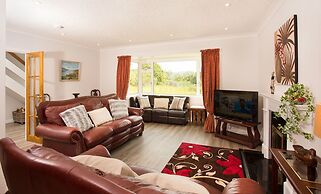 Juniper Hill, Loch Achilty