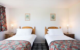 Juniper Hill, Loch Achilty