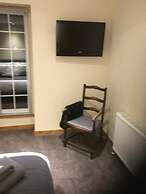 Deri-Down Guest House