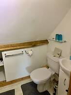 Deri-Down Guest House