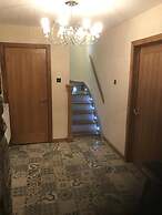 Deri-Down Guest House