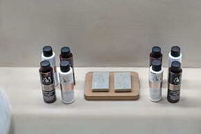 Omnia Mykonos Boutique Hotel & Suites