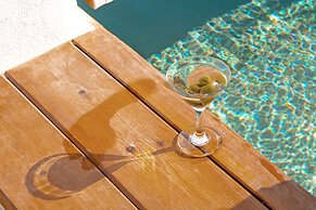 Omnia Mykonos Boutique Hotel & Suites