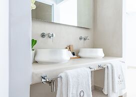 Omnia Mykonos Boutique Hotel & Suites