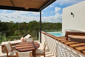 Romantic Penthouse Studio Get Away With Private Splash Pool- PENT HOUS