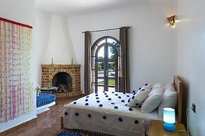 Les Trois Merveilles