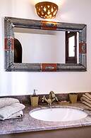 Les Trois Merveilles