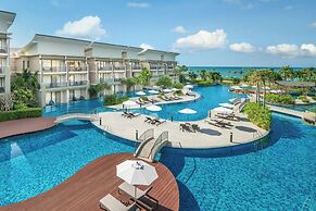 Le Meridien Khao Lak Resort & Spa