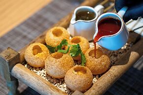 Le Meridien Khao Lak Resort & Spa