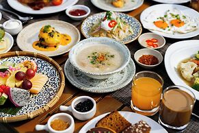 Le Meridien Khao Lak Resort & Spa