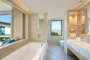 Le Meridien Khao Lak Resort & Spa