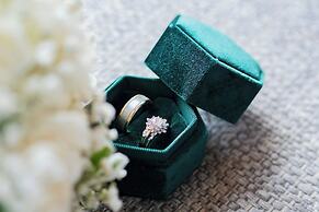 Le Meridien Khao Lak Resort & Spa