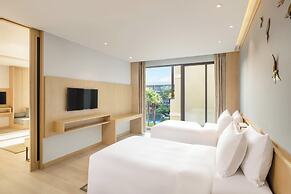 Le Meridien Khao Lak Resort & Spa