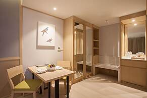 Le Meridien Khao Lak Resort & Spa