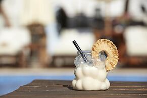 AlaBora Hotel - Alaçatı