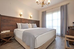 AlaBora Hotel - Alaçatı