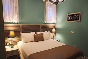 AlaBora Hotel - Alaçatı