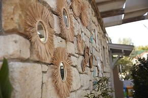 AlaBora Hotel - Alaçatı