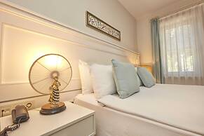 AlaBora Hotel - Alaçatı