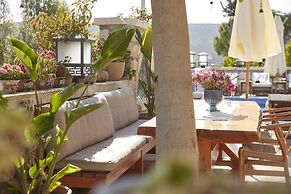 AlaBora Hotel - Alaçatı