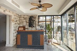 AlaBora Hotel - Alaçatı