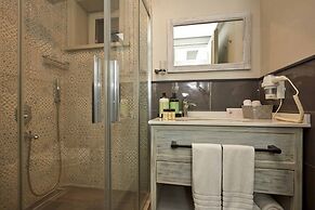 AlaBora Hotel - Alaçatı