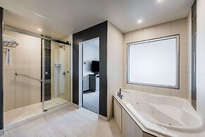 Hyatt House Winnipeg-South/Outlet Collection