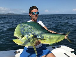 Bahia Rica Fishing & Kayak Lodge