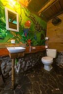 Bahia Rica Fishing & Kayak Lodge