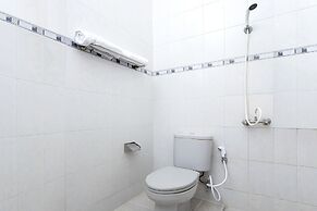 OYO 1196 Hotel Pura Puspa Rosa