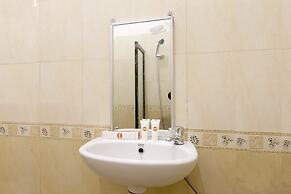 OYO 1196 Hotel Pura Puspa Rosa