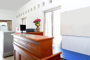 OYO 1196 Hotel Pura Puspa Rosa