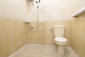 OYO 1196 Hotel Pura Puspa Rosa