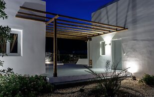 Bianco Diverso Suites