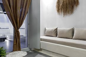 Bianco Diverso Suites