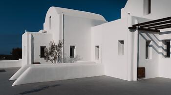 Bianco Diverso Suites