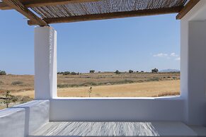 Bianco Diverso Suites