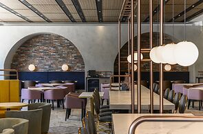 Lakeshore Hotel Tainan