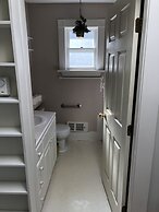 West Point Grey Guest House  UBC