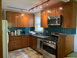 West Point Grey Guest House  UBC