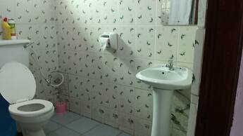 Windsor Hotel Pakwach