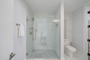 Luxury Unit on 12th South