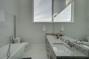 Luxury Unit on 12th South