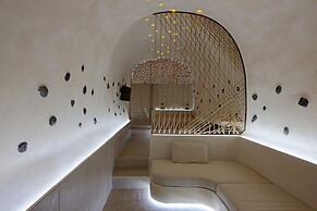 Andronikos Canaves Santorini