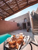 Andronikos Canaves Santorini