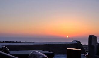 Andronikos Canaves Santorini