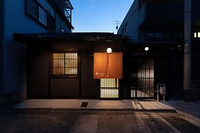 Kanade Kyotoekiminami